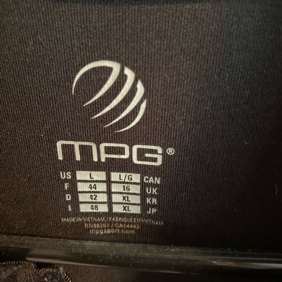 MPG Run Jacket - Picture 5 of 8